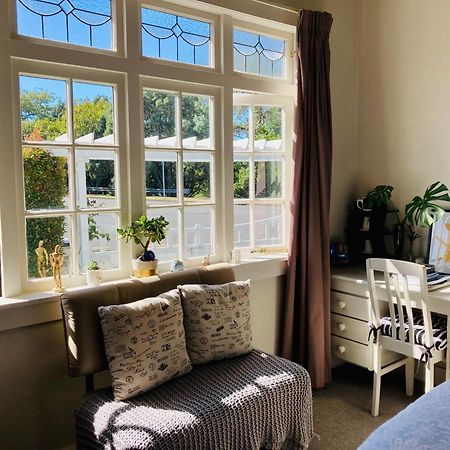 Spacious And Sunny Master Bedroom With Shared Bathrooms 奥克兰 外观 照片