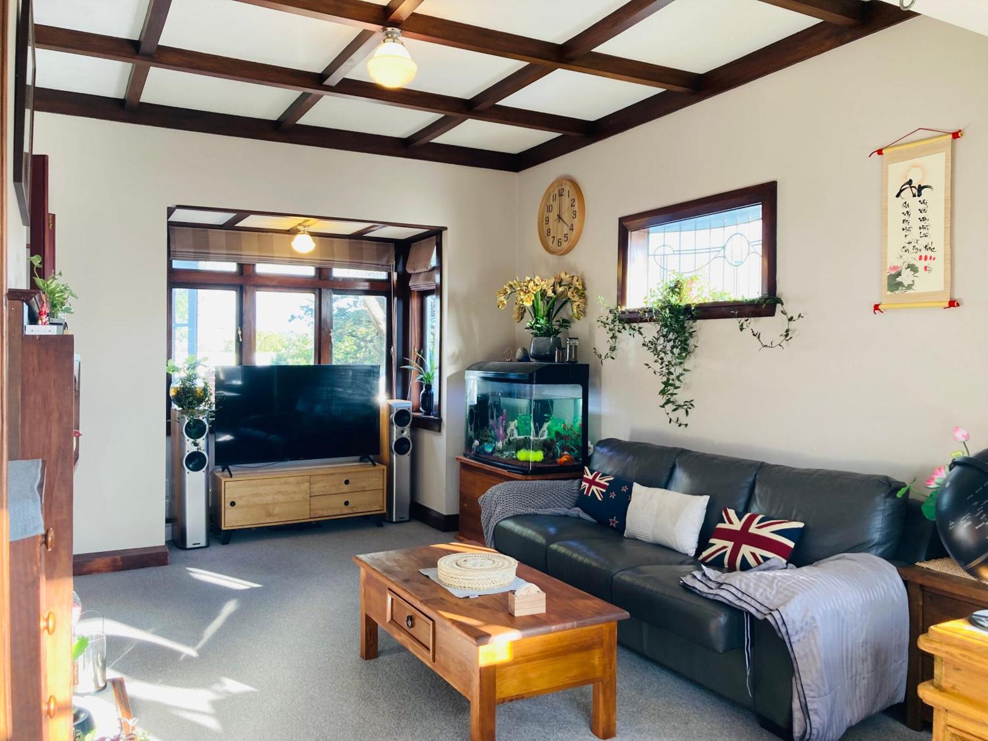 Spacious And Sunny Master Bedroom With Shared Bathrooms 奥克兰 外观 照片