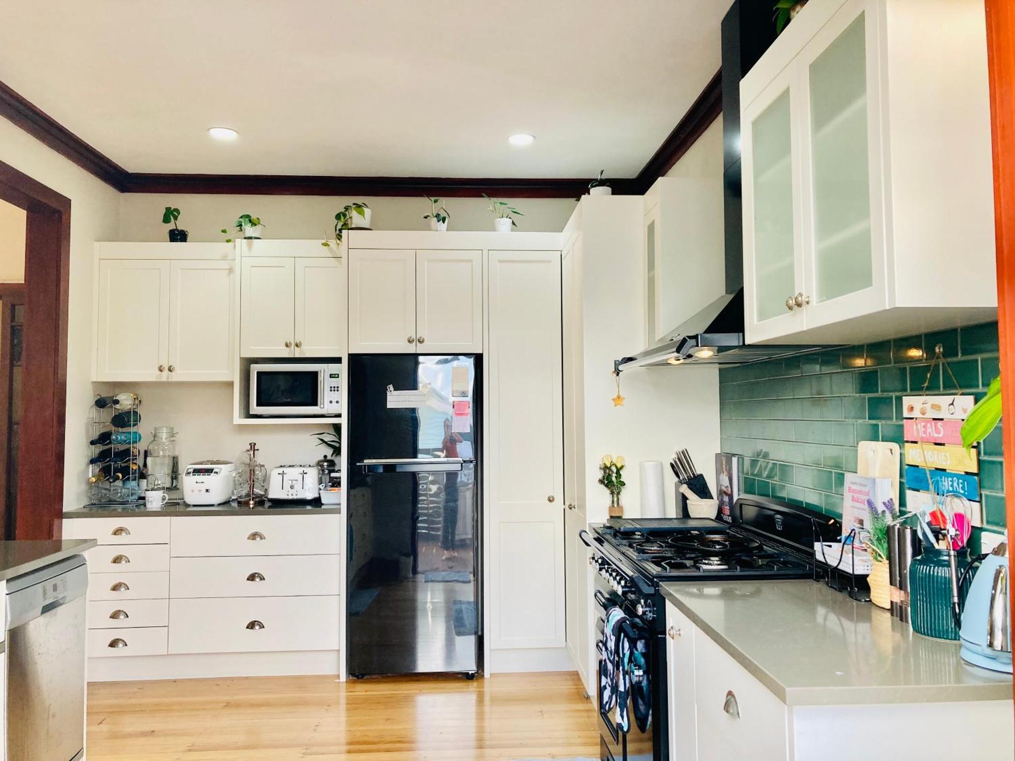 Spacious And Sunny Master Bedroom With Shared Bathrooms 奥克兰 外观 照片