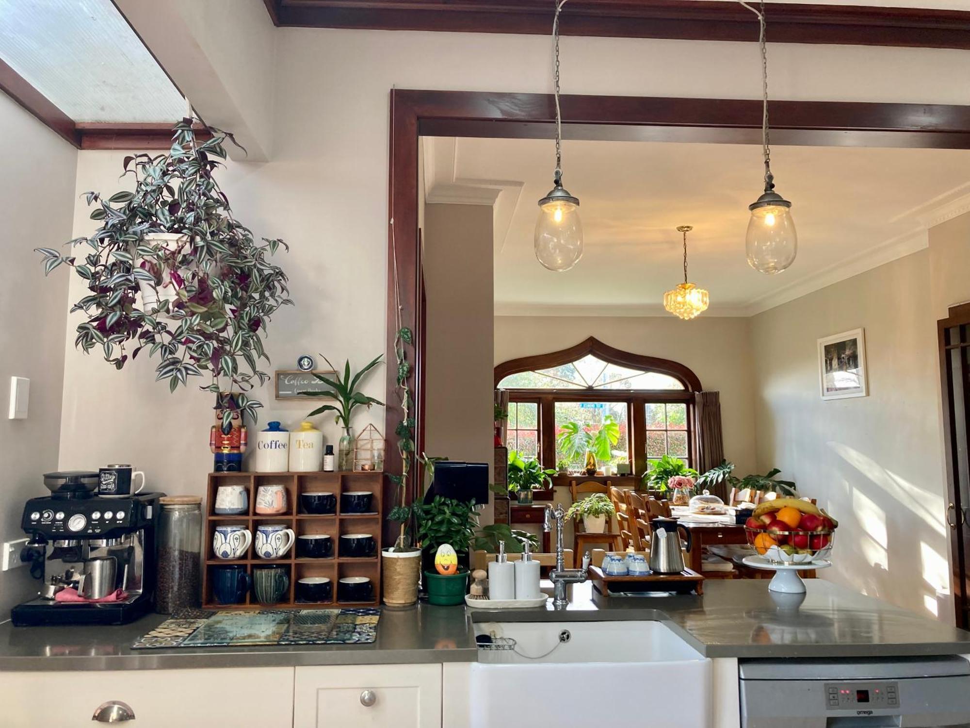 Spacious And Sunny Master Bedroom With Shared Bathrooms 奥克兰 外观 照片