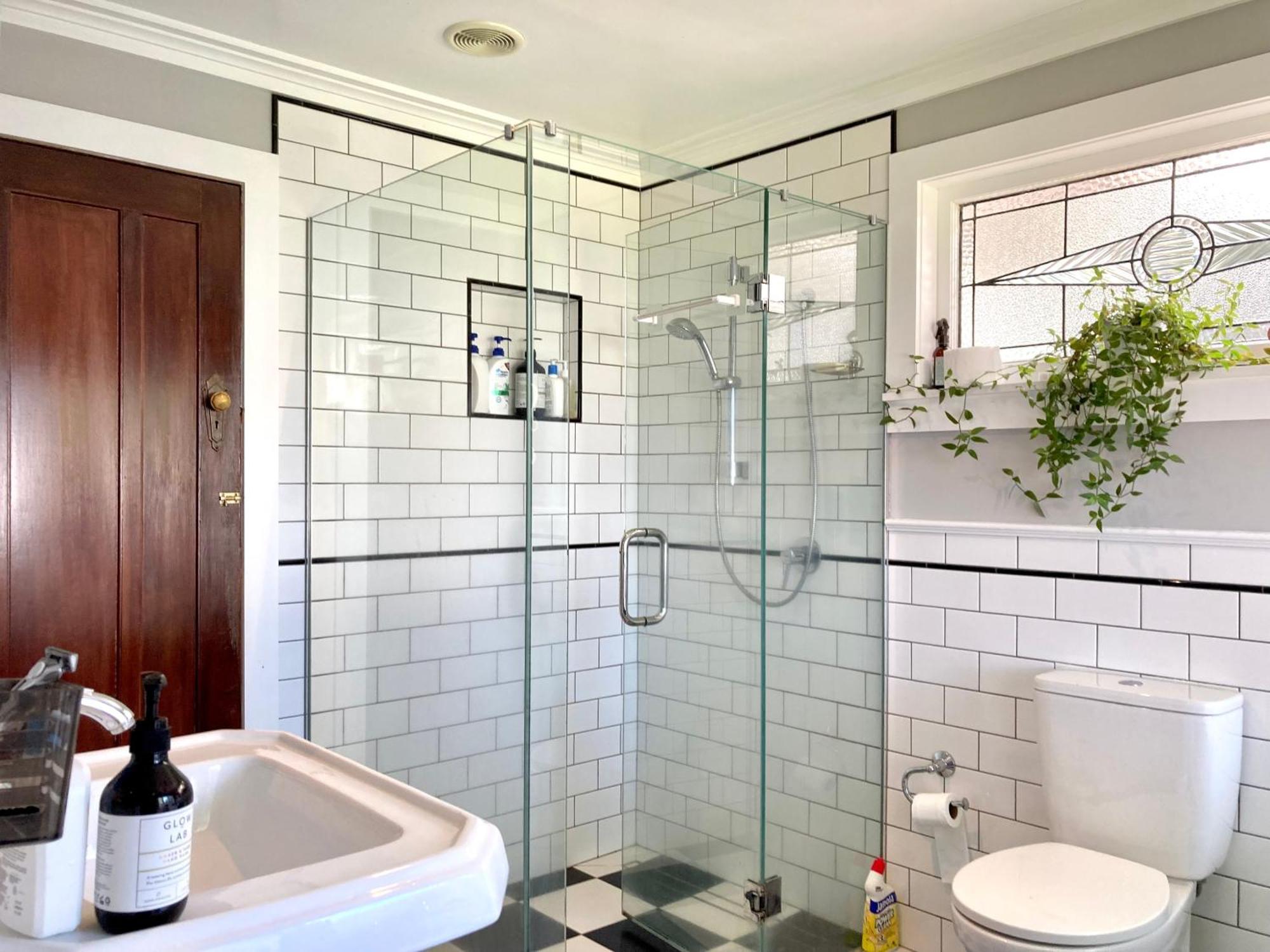 Spacious And Sunny Master Bedroom With Shared Bathrooms 奥克兰 外观 照片